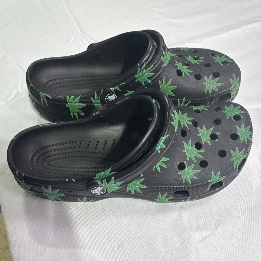 Crocs Classic Clogs Black Green Hemp Marijuana Leaf Print Men's 9 Women's 11 Rar